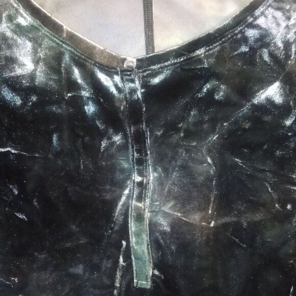 SimplyâVeraâVera WangâLgâCrushedâVelvetâTop - Picture 4 of 14